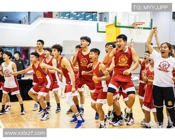 武汉篮球队反击体系解析与战术创新探索 武汉篮球队反击体系解析与战术创新探索