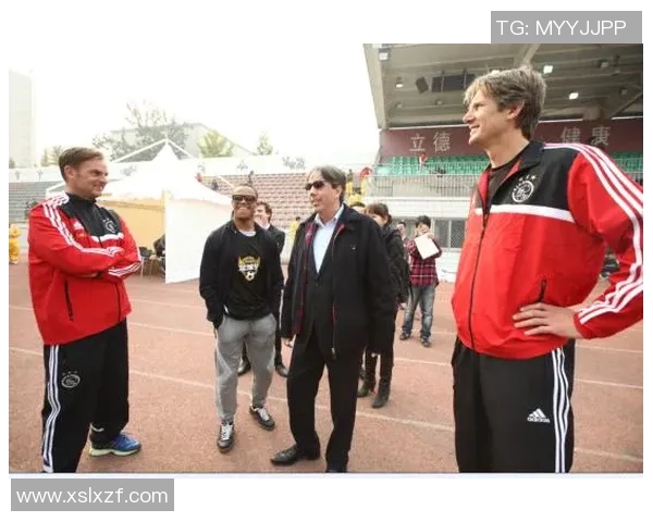 深圳羽毛球队的默契配合与战术探讨如何提升整体竞技水平